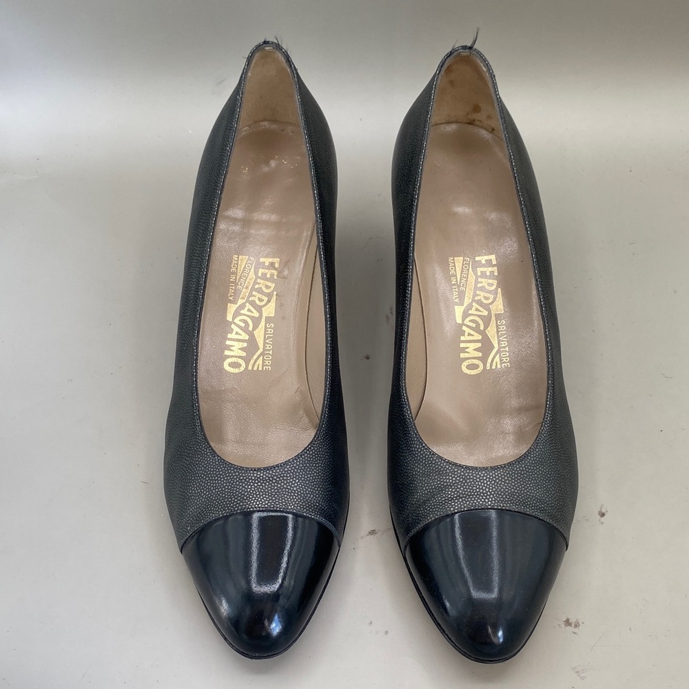 Salvatore Ferragamo Black Textured Heels (lot 102)